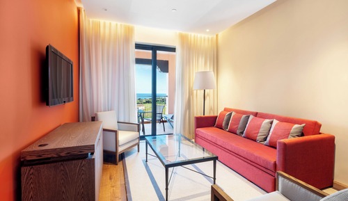 Suite, Sea View