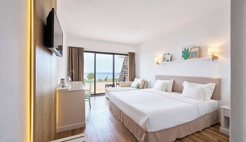 Classic Double or Twin Room, Sea View