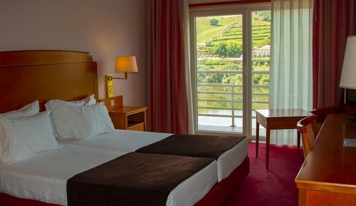 Standard Twin Room, River View