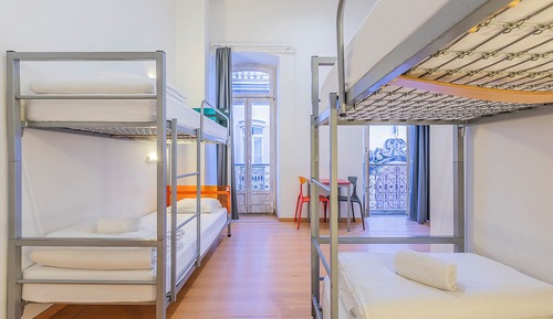 Bed in Shared Man Only Dormitory ( 4 pax)	