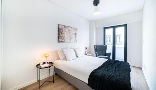 Deluxe Apartment, 2 Bedrooms (Lusíadas 53 4ºD)