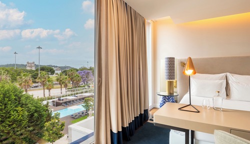 Room (Mansarda with Belem Tower view)