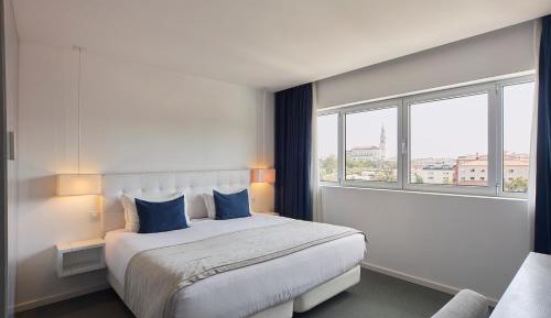 Double or Twin Room - Sanctuary View
