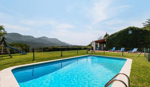 Villa with Garden View