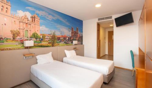 Deluxe Double Room with Castle View