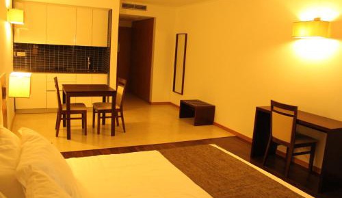Superior One-Bedroom Apartment (2 Adults) Countryside View