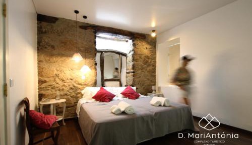 Deluxe Room (2 Adults + 1 Child)
