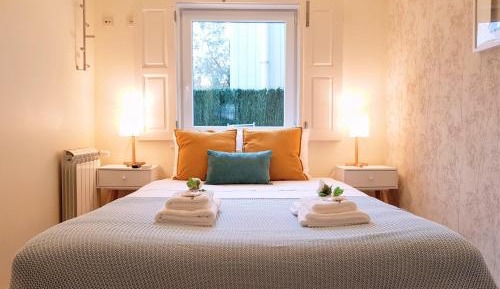 Standard Double Room with Shared Bathroom