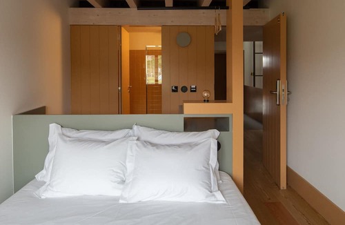 Centro / Baixa House | Na Travessa Suítes