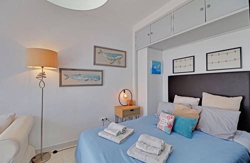 Montenegro Apartment | Faro Airport Flat 1 by Homing