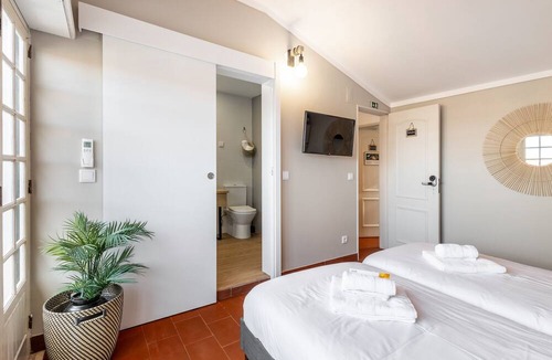 Praia de Santa Cruz Hostel | Santa Sea & Sun