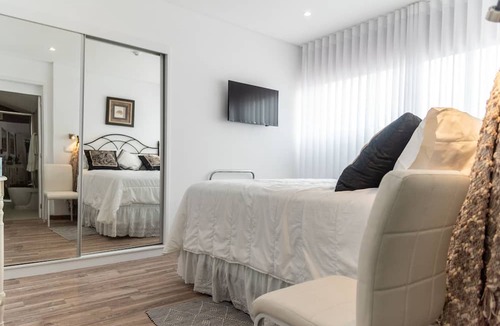 Ponta Delgada House | Garoupas Inn