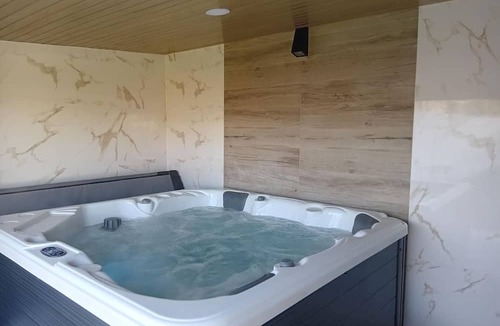 Paco House | House in Coimbrão with Private Pool