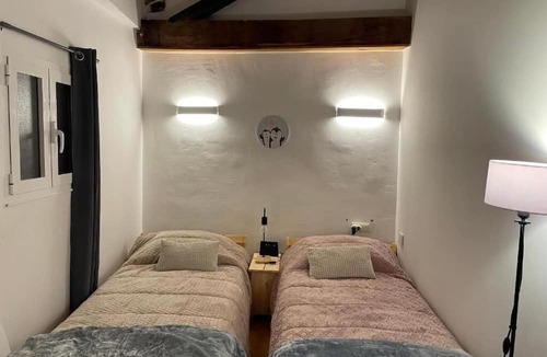 Montalegre House | Charming Tourém Retreat 3 Bedroom House With Stunning Views