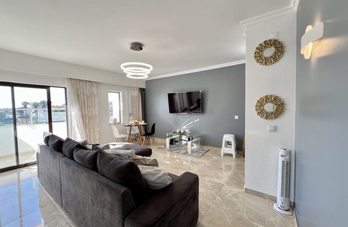 Montechoro Apartment | Albufeira Town Apartment by Homing