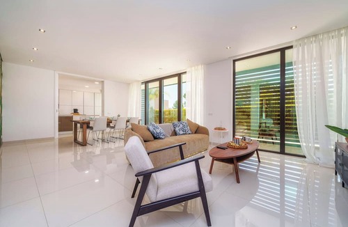 Faro Villa | Airport House