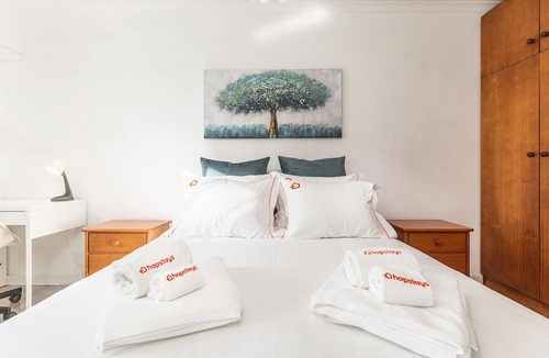 Boavista Apartment | Oporto Music by Hopstays | House of Music