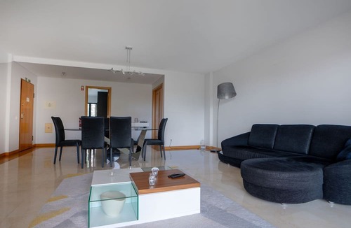 Santa Luzia Apartment | Deluxe Living by LovelyStay