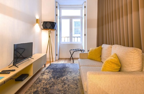 Chiado Apartment | Cozy Downtown Studio by LovelyStay