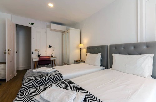 Encarnacao Apartment | Bairro Alto Palace Special for Groups - up to 24 guests