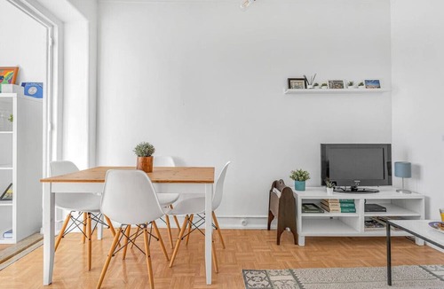 Santa Isabel Apartment | Estrela Panoramic Views by Lisbeyond