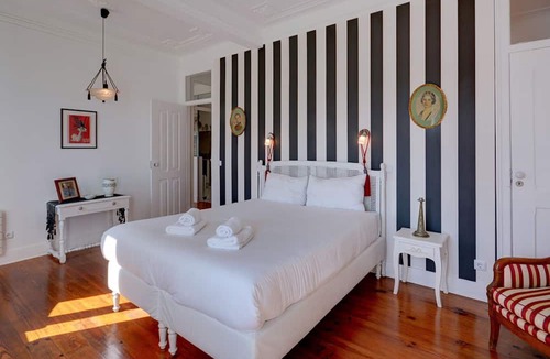 Lisbon Old Town Apartment | 3-Bedroom Apartment with River Views by LovelyStay