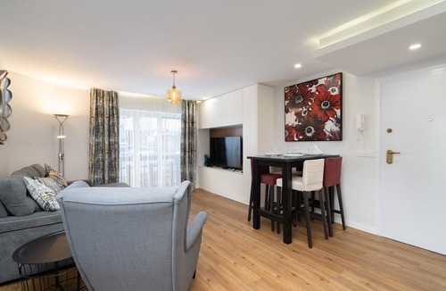 Vila Nova de Gaia Apartment | GuestReady - Stylish stay with balcony in Gaia