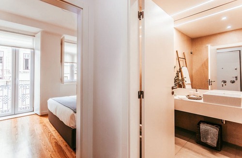 Linda-a-Velha Apartment | Prestige Apartment By Gt House