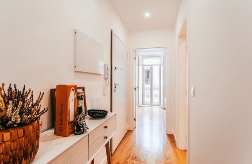 Linda-a-Velha Apartment | Prestige Apartment By Gt House