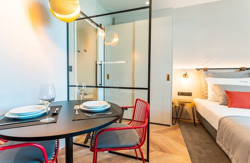 Old Town Apartment | FLH Viola Market Studio III