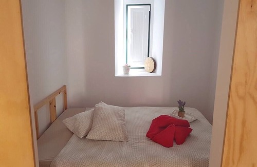 Misericordia Apartment | A Portuguesa, at Bica's Funicular Street