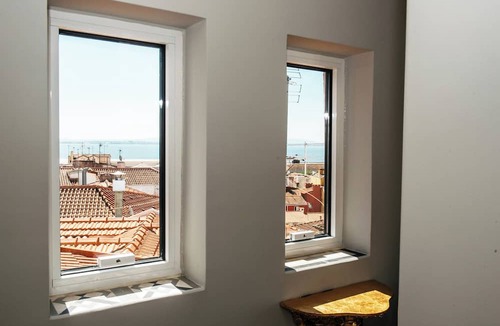 Santo Estevao Apartment | Portuguese Soul Alfama | XL Rooftop & Stunning River View | Sleeps 10