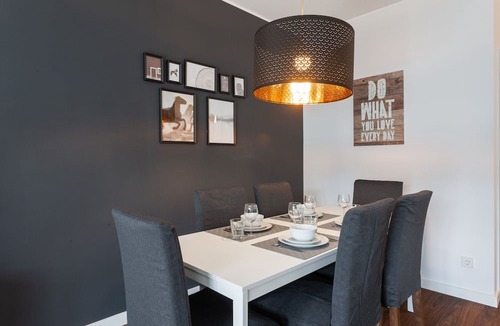 Parque das Nacoes Apartment | FLH Expo Modern Flat with Balcony