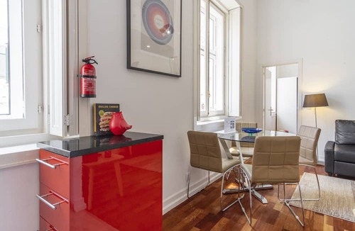 Sacramento Apartment | Central Chiado Flat with Elevator CH6 by LV Premier