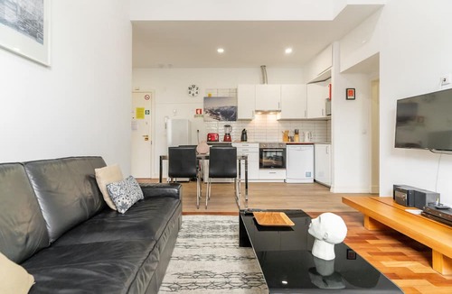 Sacramento Apartment | LV Premier Chiado CH8- comfortable, AC, lifts