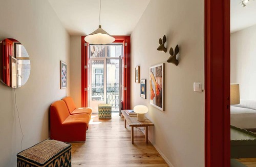 Baixa Apartment | ❤️The Traditional Arts Tribute | Sunny Balcony at Downtown!