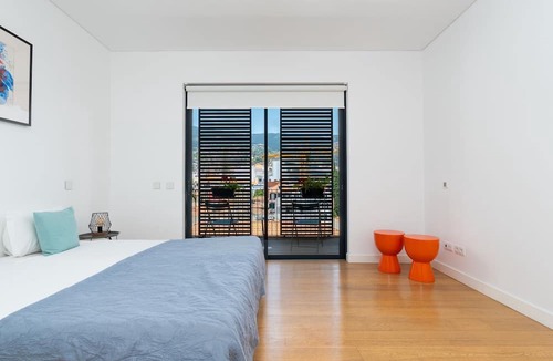 Se Apartment | Parkside Marina Vista by LovelyStay