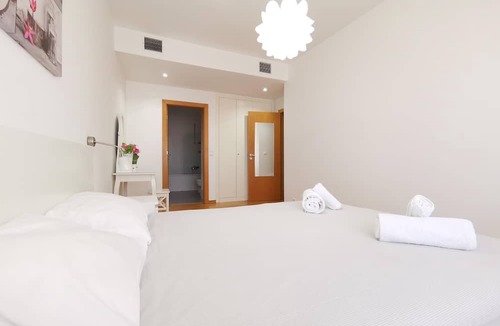 Parque das Nacoes Apartment | High Floor Apartment with River View Parque Nacoes Expo13