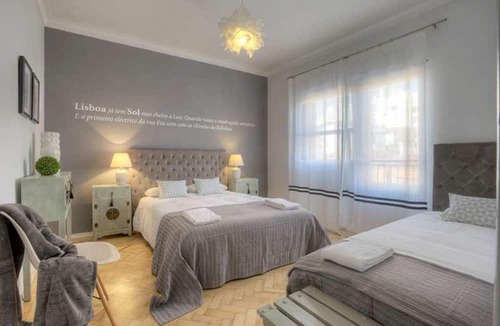 Santa Engracia Apartment | APOLONIA 4. In the center of the monumental Lisbon