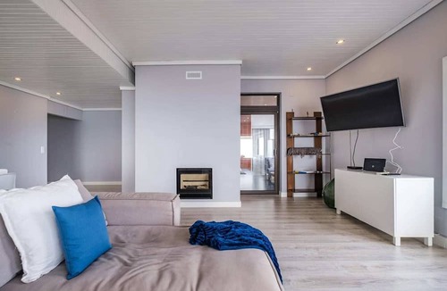 Estoril Apartment | Ocean Blue outstanding view by Portugal Portfolio