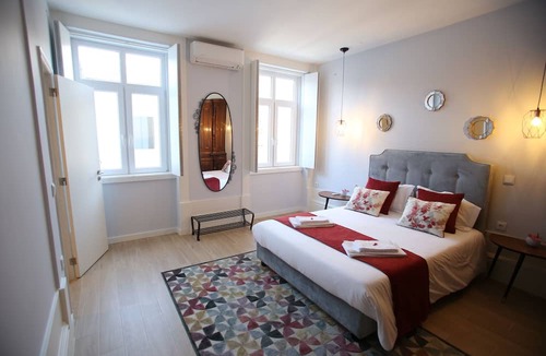 Santa Marinha Apartment | Porto Views & Wines II by Porto City Hosts