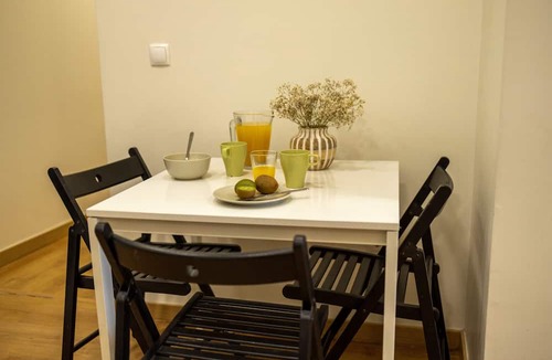 Se Apartment | Comfortable apartment with two bedrooms, fully equipped, very close to the center of Lisbon in the traditional Alfama district.