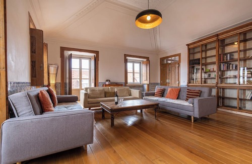 Santa Maria Maior Apartment | Stunning view, 4 bedrooms and 2 bathrooms, with an elevator