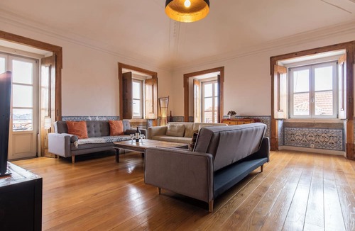 Santa Maria Maior Apartment | Stunning view, 4 bedrooms and 2 bathrooms, with an elevator