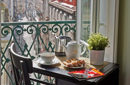 Encarnacao Apartment | Lisbon Colours Bairro Alto Apartments