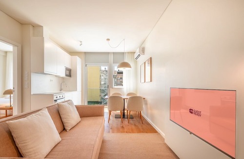 Lisbon Old Town Apartment | GuestReady - Elias Garcia 4A