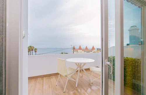 Estoril Apartment | NEW! ESTORIL SEAFRONT BALCONY STUDIO
