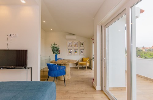 Estoril Apartment | NEW! ESTORIL SEAFRONT BALCONY STUDIO