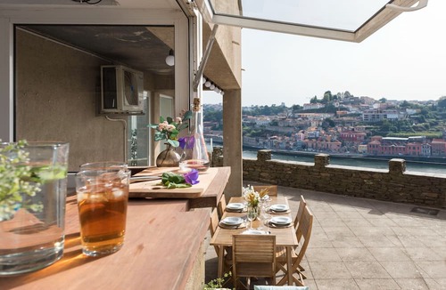 Lordelo do Ouro e Massarelos Apartment | Villa D' Ouro with pool