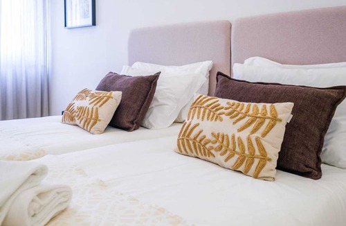 Estoril Apartment | Sea View in Estoril by Portugal Portfolio